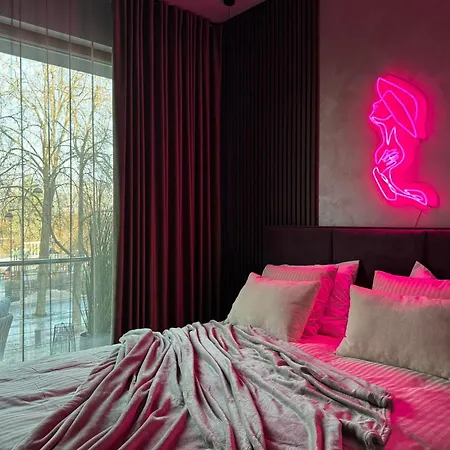 Belhome Kueueni In The Center * טרטו