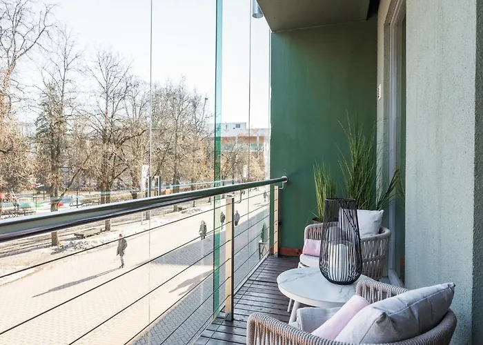 Belhome Kueueni In The Center تارتو